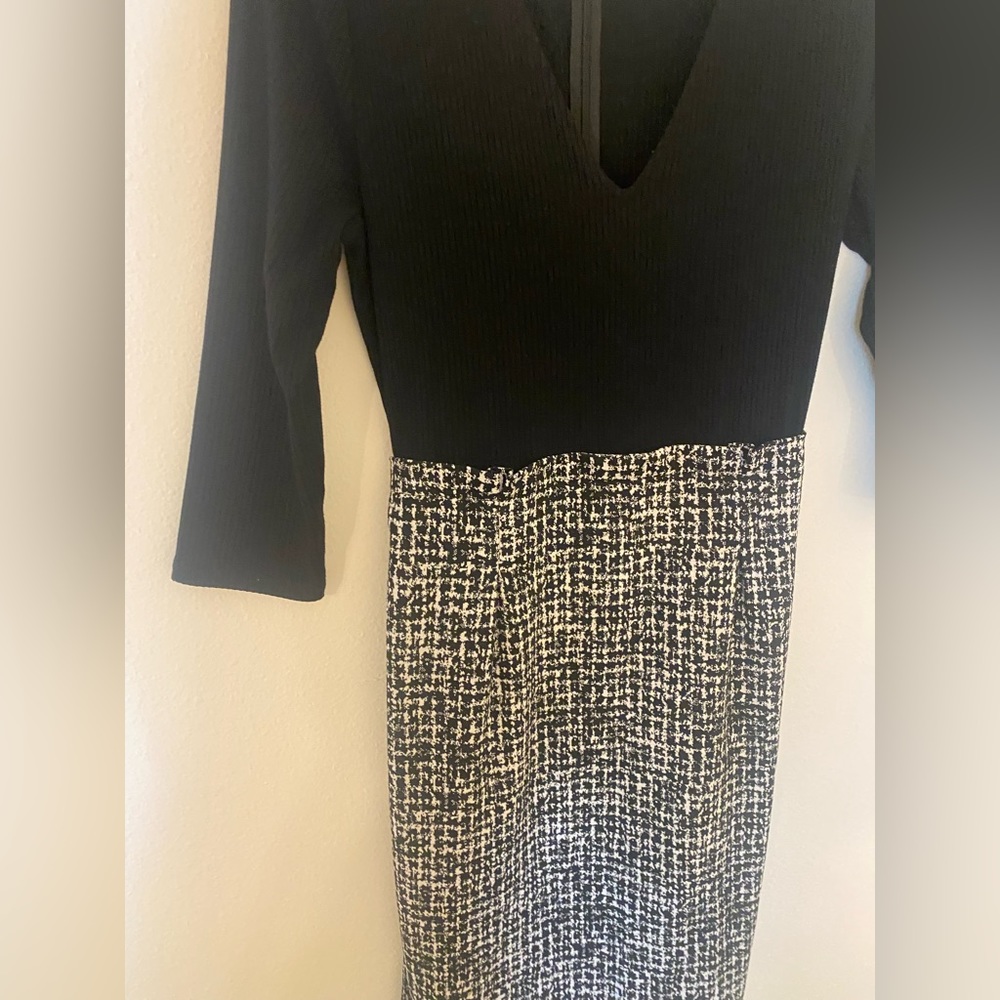 Express Work Dress - Picture 5 of 9